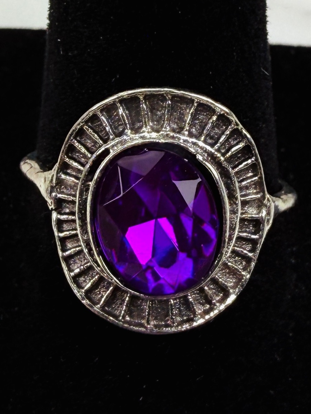 Vintage Purple Faceted Stone Silver Tone Statement Ring Size 8.5